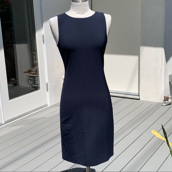 Theory Dresses & Skirts - THEORY Classic Cut Sleeveless Dress Zip Back EUC